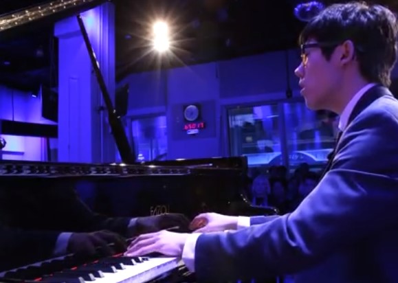 新一代钢琴演奏家张昊辰，弹得很棒