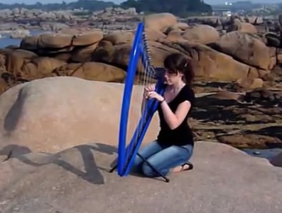 热爆Youtube的法国竖琴超女玛利昂演奏【卡农】Pachelbel's Canon in D