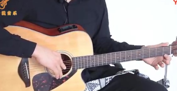 吉他教学：吉他弹奏时左手的按法，简单好学